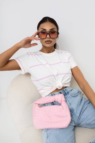 T-shirt w paskie Lara Fashion