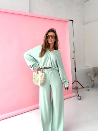 Lużny komplet dresowy z dzianiny Agatha Fashion           