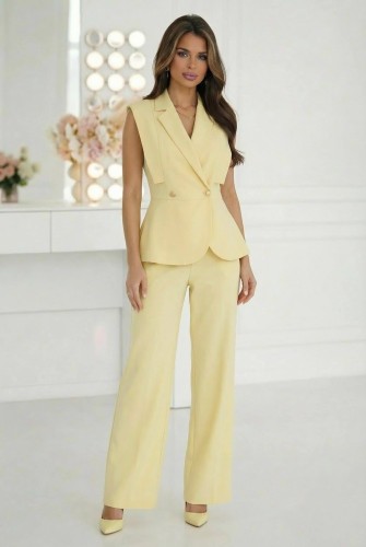 Komplet Z Taliowaną Kamizelką I Szerokimi Spodniami Bicotone