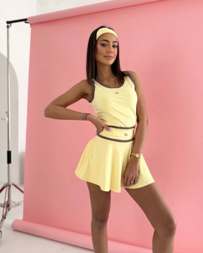 Komplet bluzka na ramiączka i spódnico-spodenki Millagro