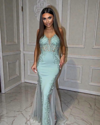 Wieczorowa sukienka maxi zdobiona koronką Boda Pretty Women   