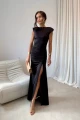 aurelia-sukienka-maxi-w-kolorze-czarnym.webp
