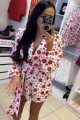 Krotki-kombinezon-w-male-kwiaty-LaMilla-bialy-w-Selavifashion.pl.webp
