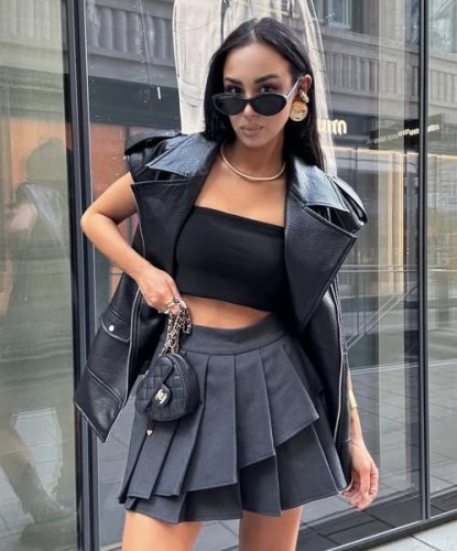 Spódnico-spodenki pliski na skos La Milla   