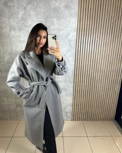 Wełniany płaszcz z paskiem Edan      